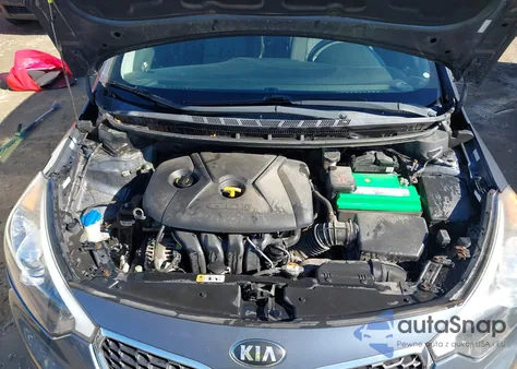 2016 Kia Forte Lx z USA, uszkodzony, nr VIN KNAFK5A81G5583629